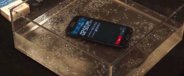 smartphone resistenti acqua