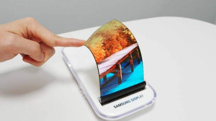Il Samsung Galaxy X avrà lo schermo pieghevole?