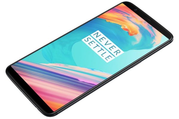 OnePlus 6, tutti in attesa di conoscere le caratteristiche tecniche
