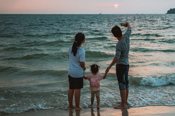 Come portare lo Smartphone al mare senza rischiare di romperlo