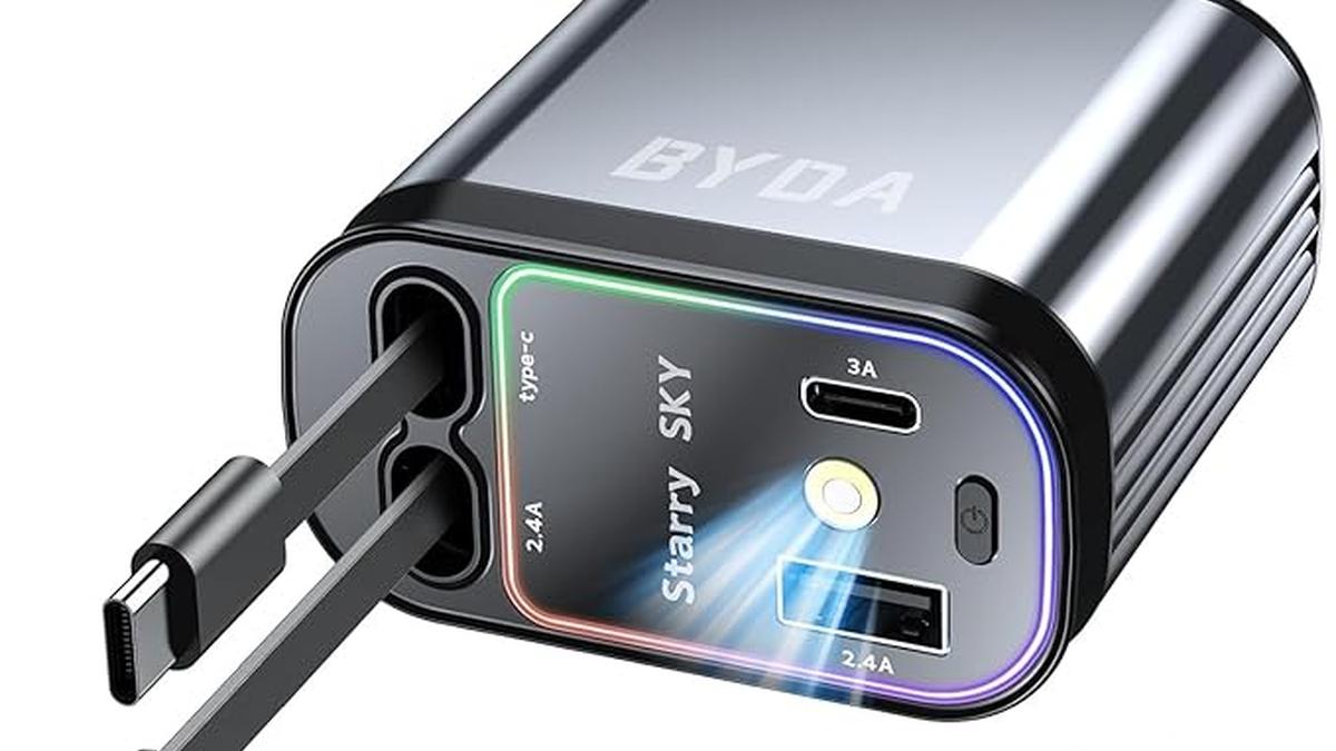 Caricabatteria da auto retrattile USB C 4 in 1