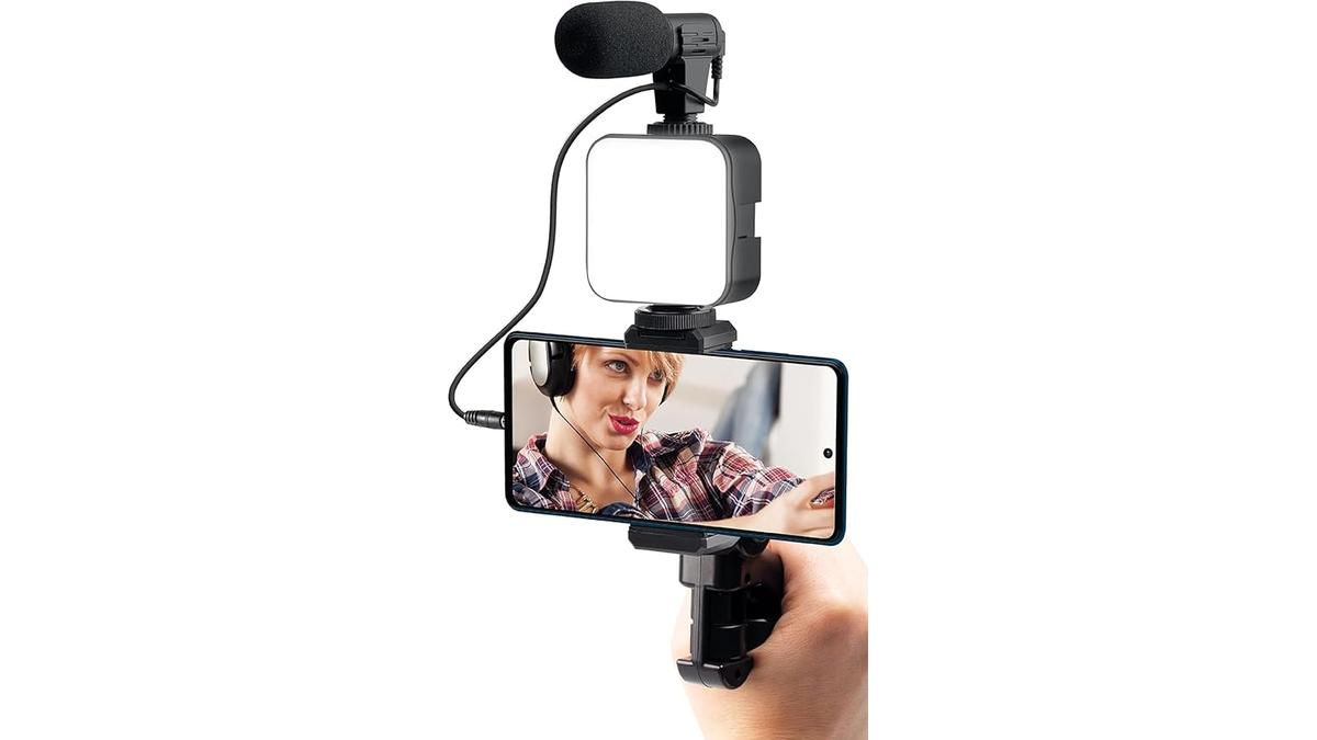 Kit Vlogging Professionale Treppiede Smartphone Luce LED Microfono Telecomando Bluetooth per TikTok e Streaming 1 Kit Vlogging Professionale Treppiede Smartphone Luce LED Microfono Telecomando Bluetooth per TikTok e Streaming